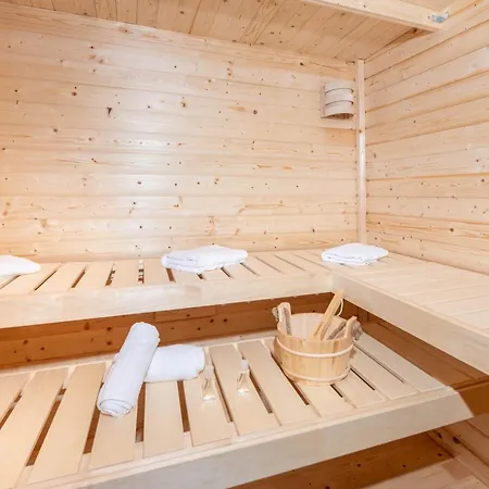 빌라 Alpine Clubhouse Wellness-entertainment-villa *