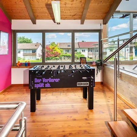 빌라 Alpine Clubhouse Wellness-entertainment-villa 바일하임인오베르바이엠